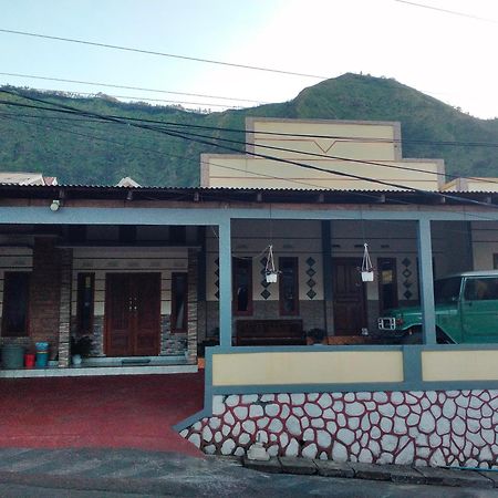 Cellino Homestay Probolinggo Exterior foto