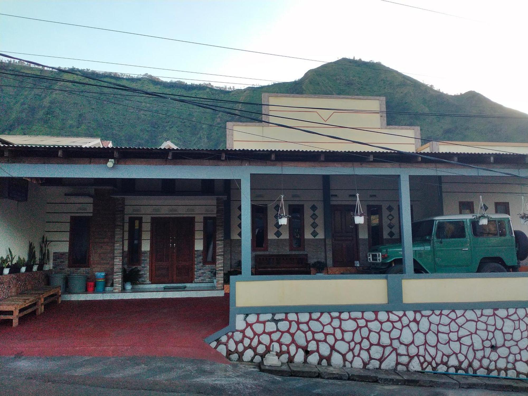 Cellino Homestay Probolinggo Exterior foto